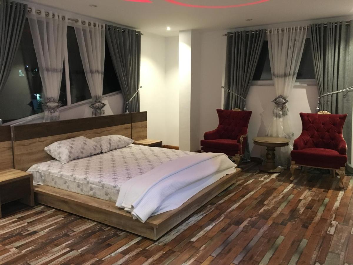 Aloche Apartments Murree Eksteriør billede